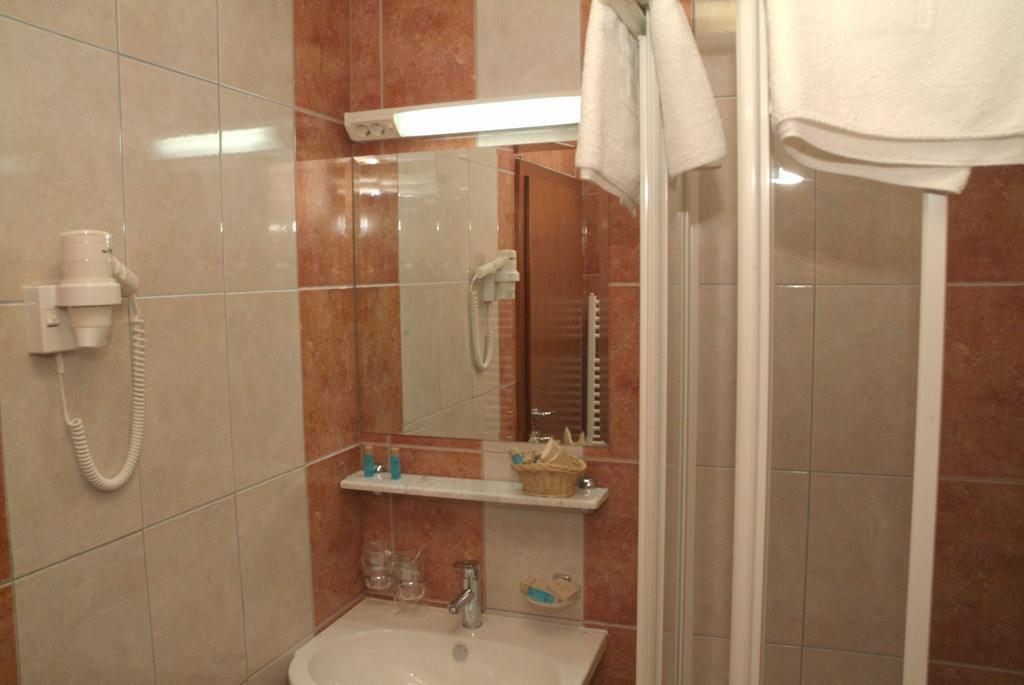 Hotel Kaktus Čitluk Esterno foto