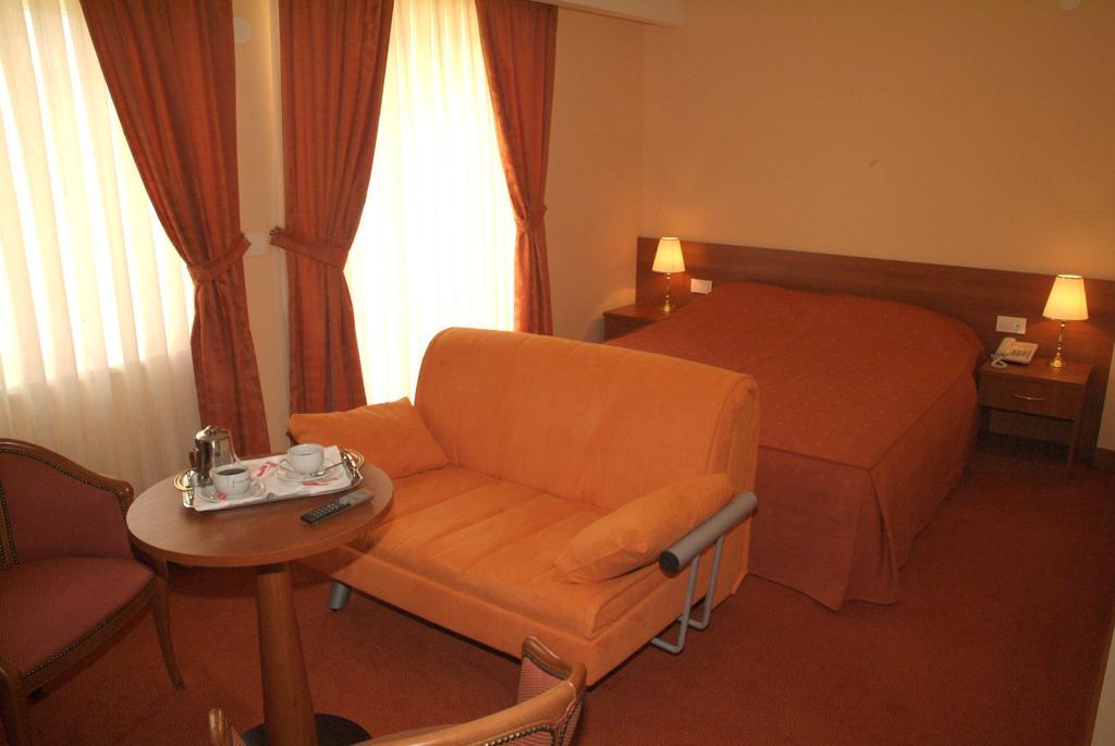 Hotel Kaktus Čitluk Esterno foto